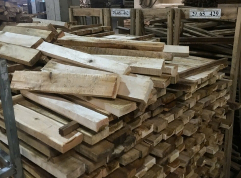 lumber Công ty Sơn Anh chuyên cung cấp gỗ tròn, gỗ xẻ sấy, dăm gỗ...